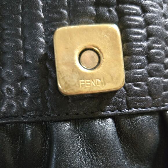 Fendi Black Vintage Leather Crossbody Shoulder Bag Embossed Flap Authentic - Picture 9 of 12